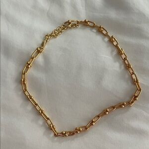 Elegant Gold Chain Necklace
